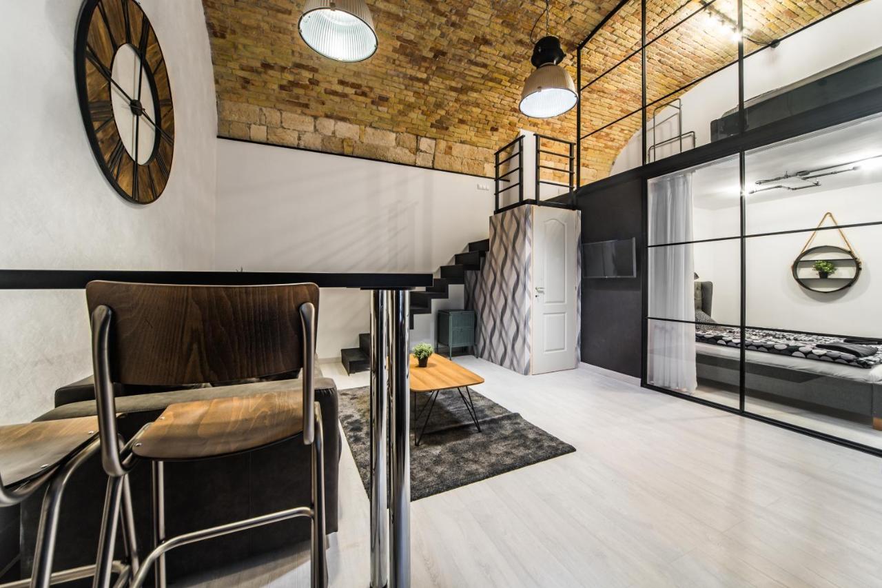 Spacious Loft In The Heart Of Downtown Budapest Eksteriør billede